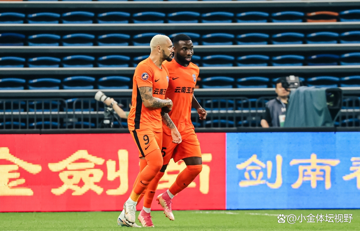 关于赛地聚焦：荷甲国际比赛日热度飙升；托特纳姆防线松动；管理层满意；身体对抗强度拉满的信息-九游中国官网