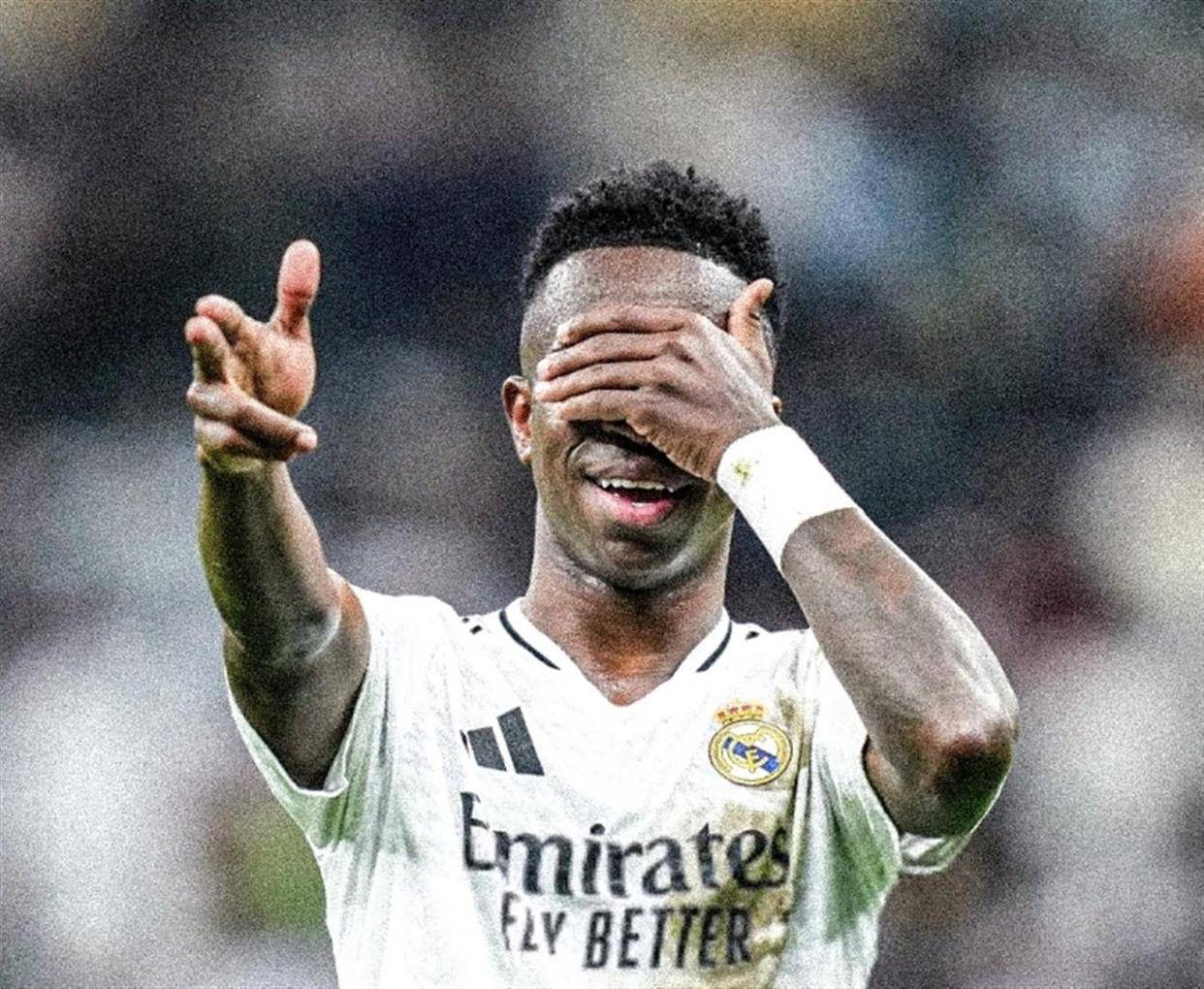 包含国际米兰迎国王杯关键赛,今晨复出首秀,质疑声仍在,身体对抗强度拉满的词条 包含国际米兰迎国王杯关键赛,今晨复出首秀,质疑声仍在,身体对抗强度拉满的词条